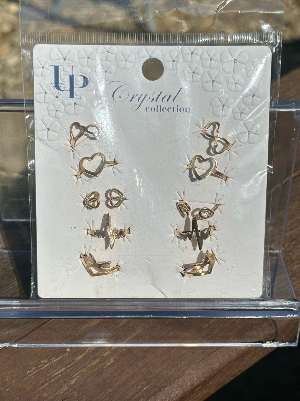 *BUY NOW* Crystal Collection Gold Tone Adjustable/Stackable Rings - Picture 4 of 6